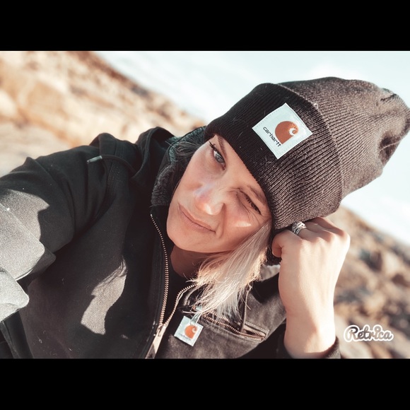 Meet your Posher, Laurie - Picture 1 of 1